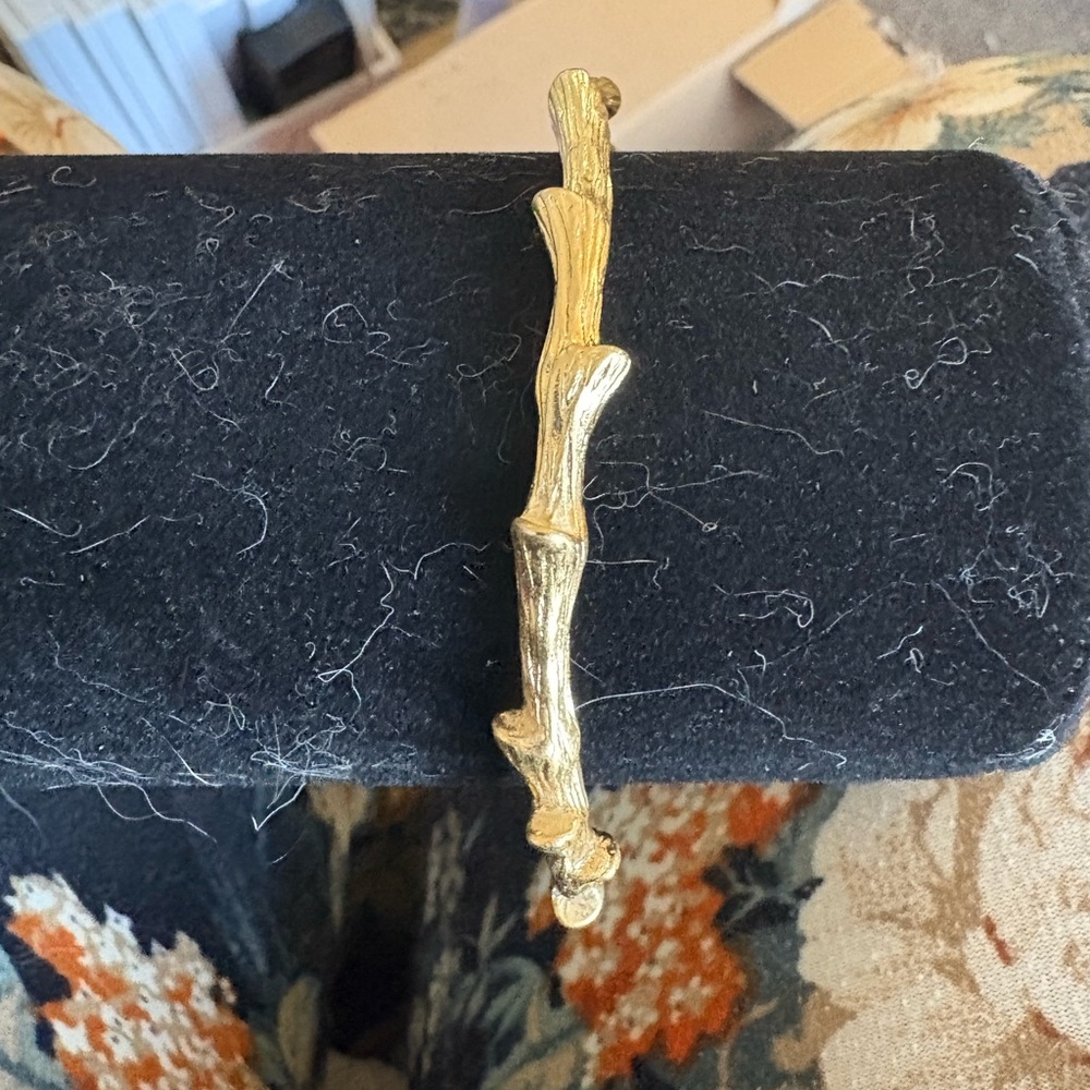 S36 Retired Lia Sophia Twig Bracelet